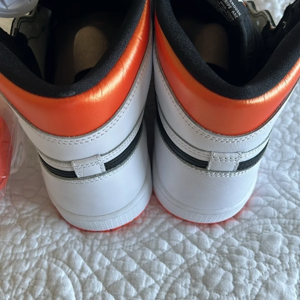 Men’s Nike Air Jordan High-Top Sneakers